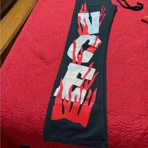 Miley Cyrus & Max Azria PreOwned Black VAE Pullon Pants. Size medium